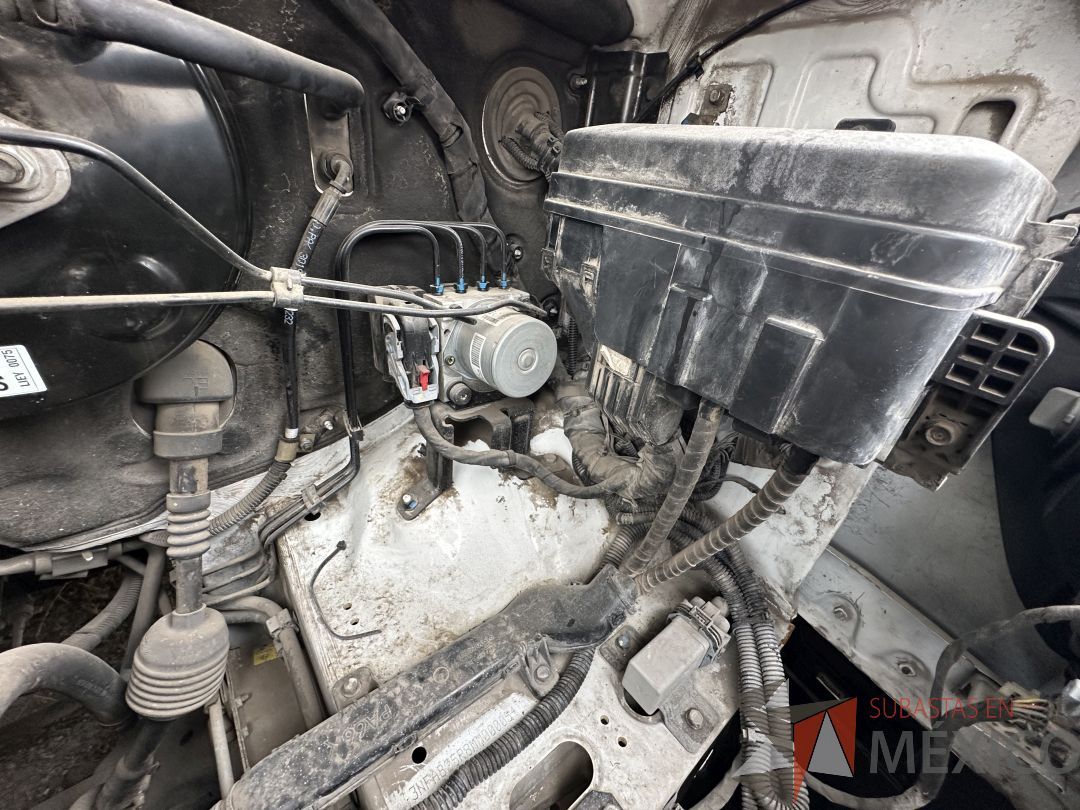 Lote 002 - Camioneta HYUNDAI H350, Año 2021, 72,756 km - Imagen 6