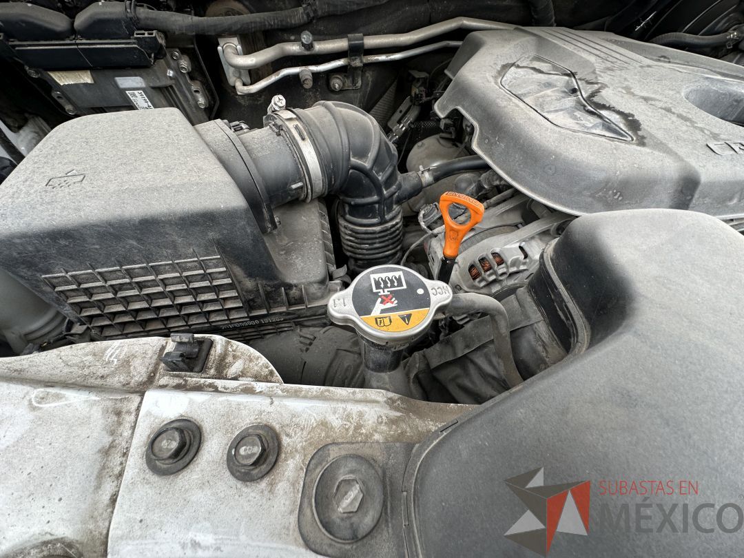Lote 002 - Camioneta HYUNDAI H350, Año 2021, 72,756 km - Imagen 14