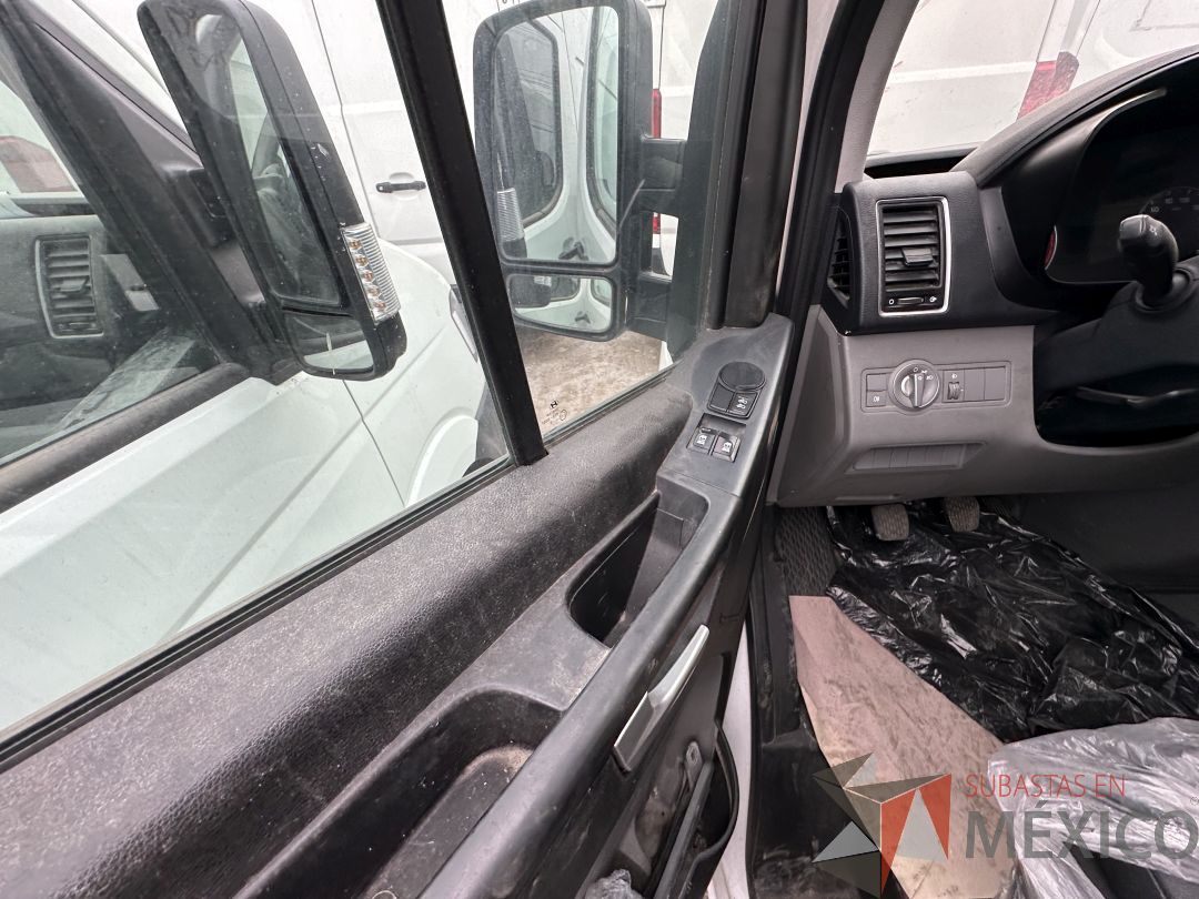 Lote 002 - Camioneta HYUNDAI H350, Año 2021, 72,756 km - Imagen 35
