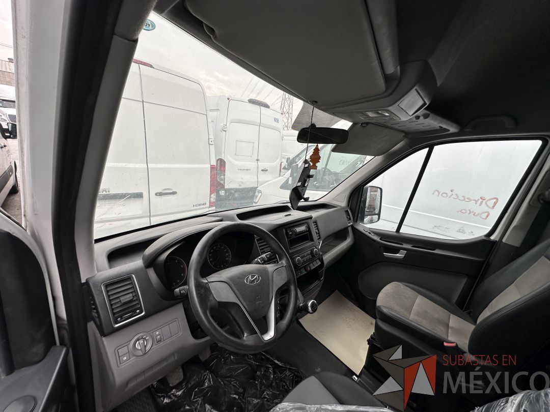 Lote 002 - Camioneta HYUNDAI H350, Año 2021, 72,756 km - Imagen 39