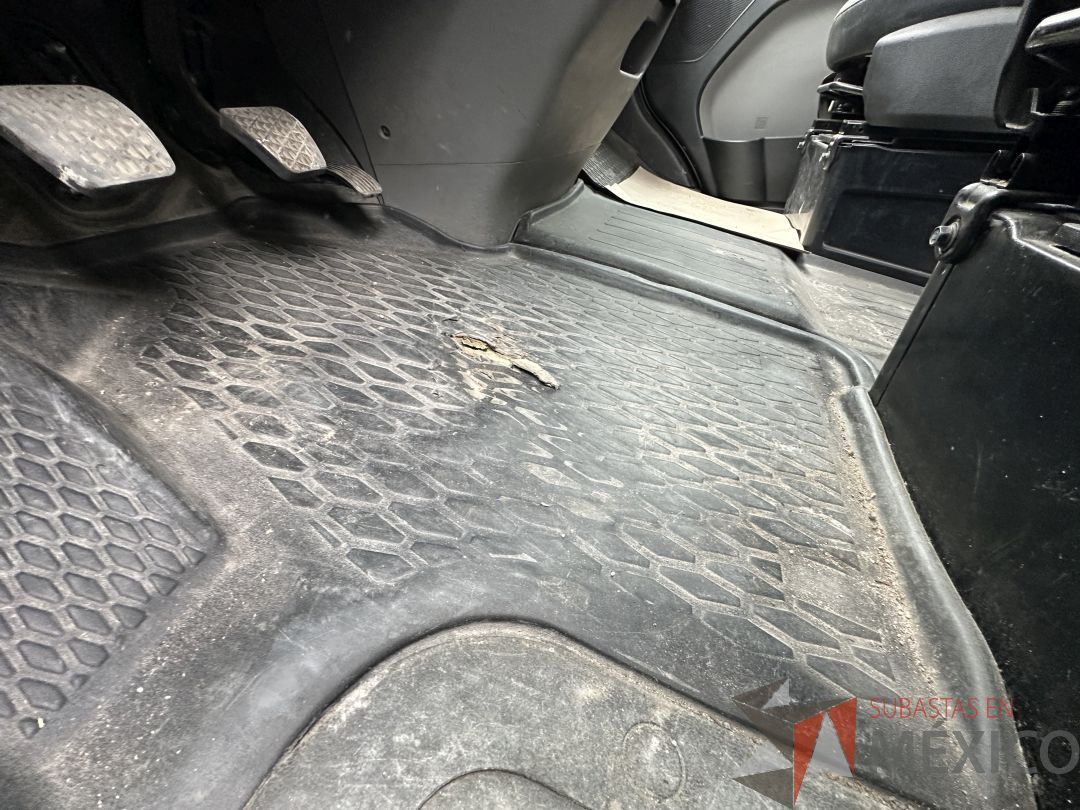Lote 002 - Camioneta HYUNDAI H350, Año 2021, 72,756 km - Imagen 41