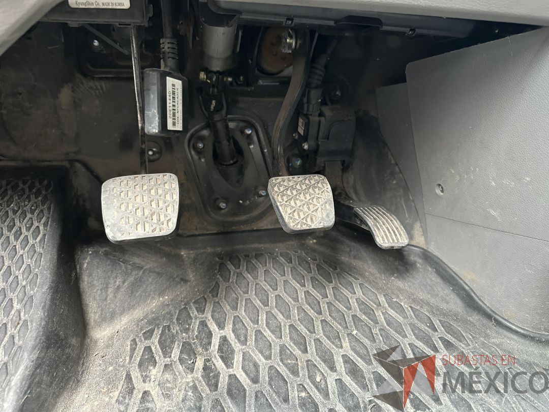 Lote 002 - Camioneta HYUNDAI H350, Año 2021, 72,756 km - Imagen 43