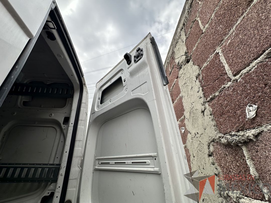 Lote 002 - Camioneta HYUNDAI H350, Año 2021, 72,756 km - Imagen 60