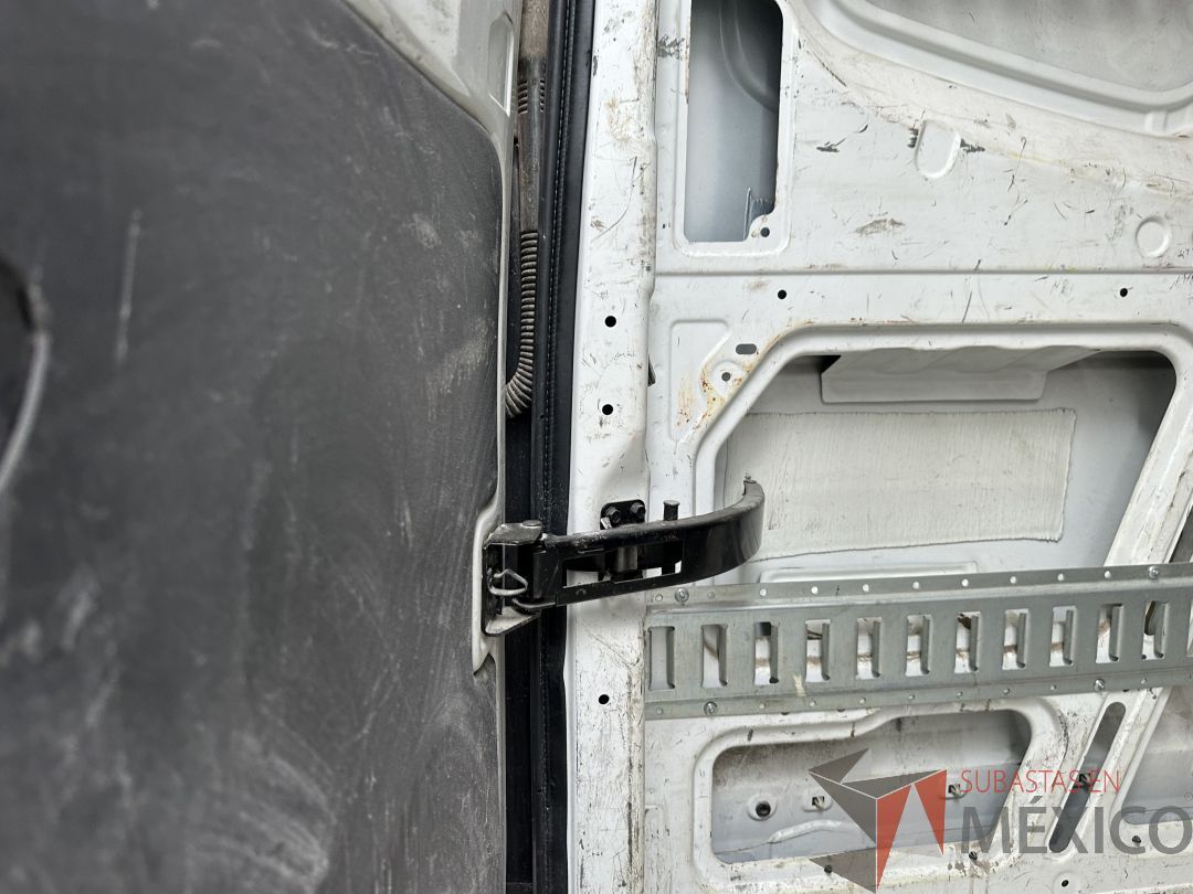Lote 002 - Camioneta HYUNDAI H350, Año 2021, 72,756 km - Imagen 72