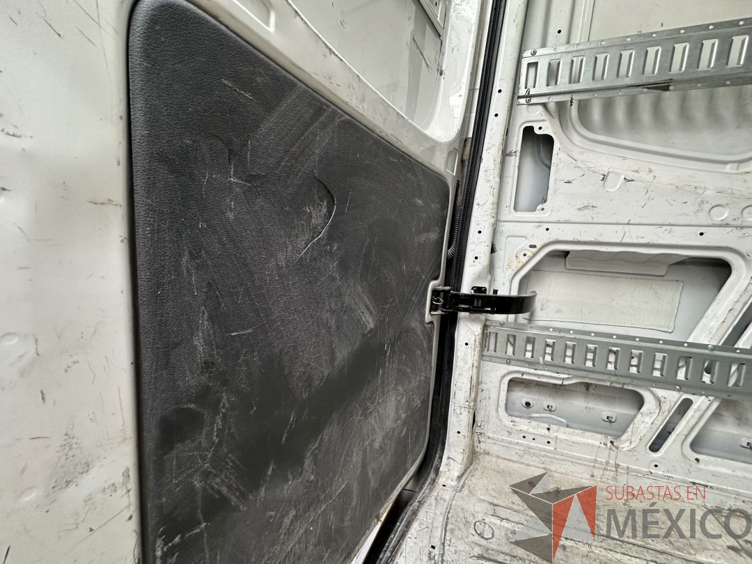Lote 002 - Camioneta HYUNDAI H350, Año 2021, 72,756 km - Imagen 73
