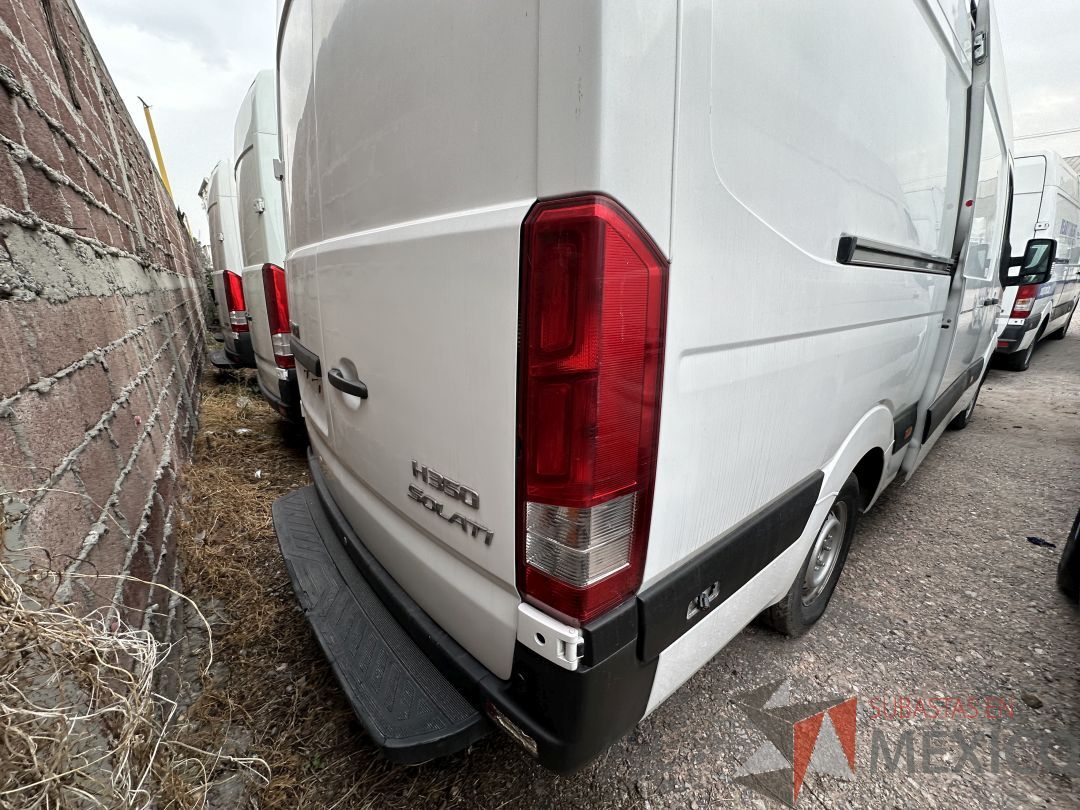 Lote 002 - Camioneta HYUNDAI H350, Año 2021, 72,756 km - Imagen 74