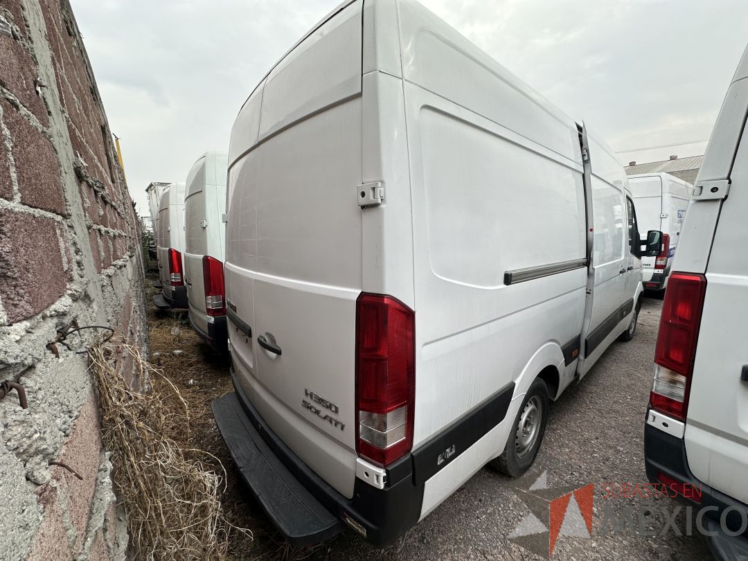 Lote 002 - Camioneta HYUNDAI H350, Año 2021, 72,756 km - Imagen 78