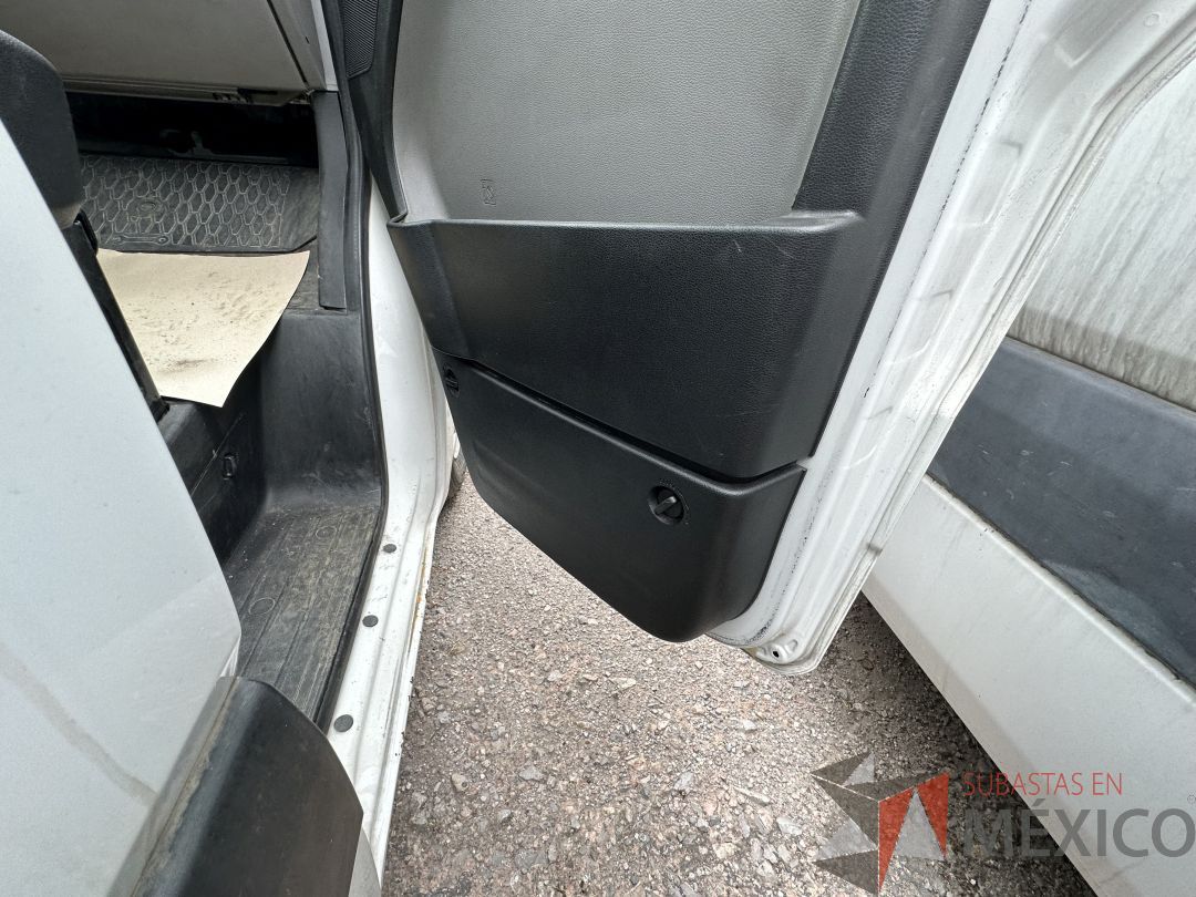 Lote 002 - Camioneta HYUNDAI H350, Año 2021, 72,756 km - Imagen 87