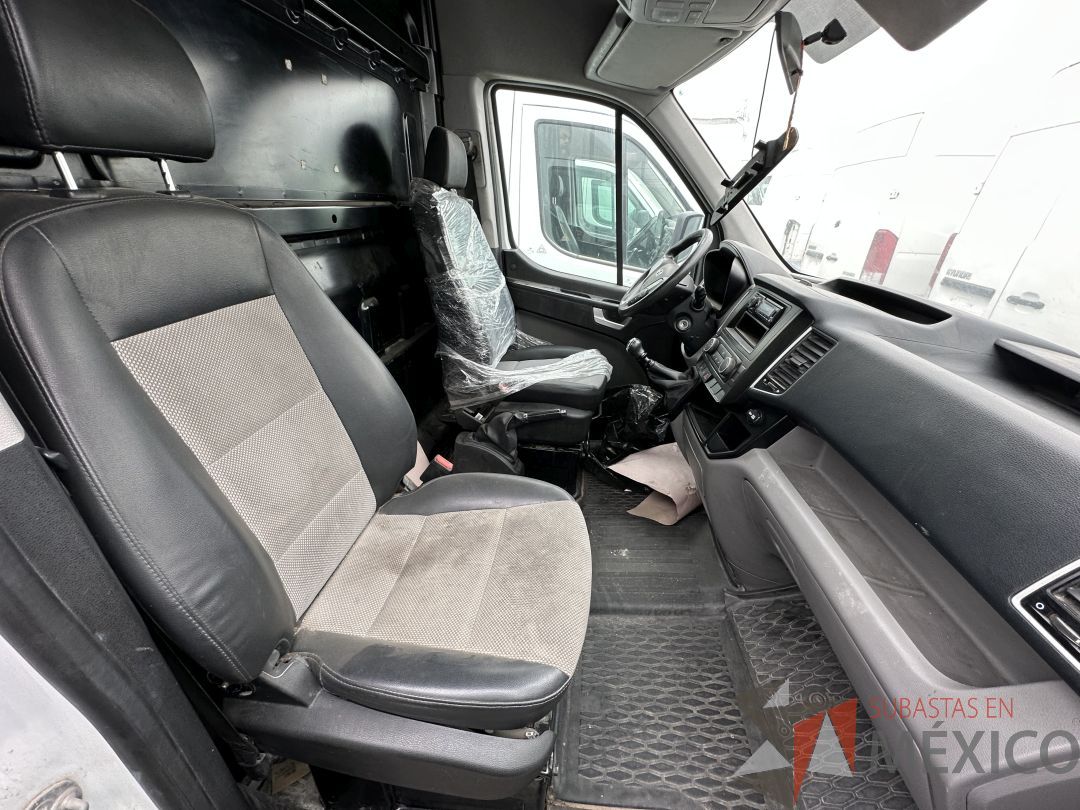 Lote 002 - Camioneta HYUNDAI H350, Año 2021, 72,756 km - Imagen 91