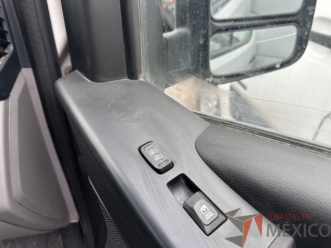 Lote 002 - Camioneta HYUNDAI H350, Año 2021, 72,756 km - Imagen 107