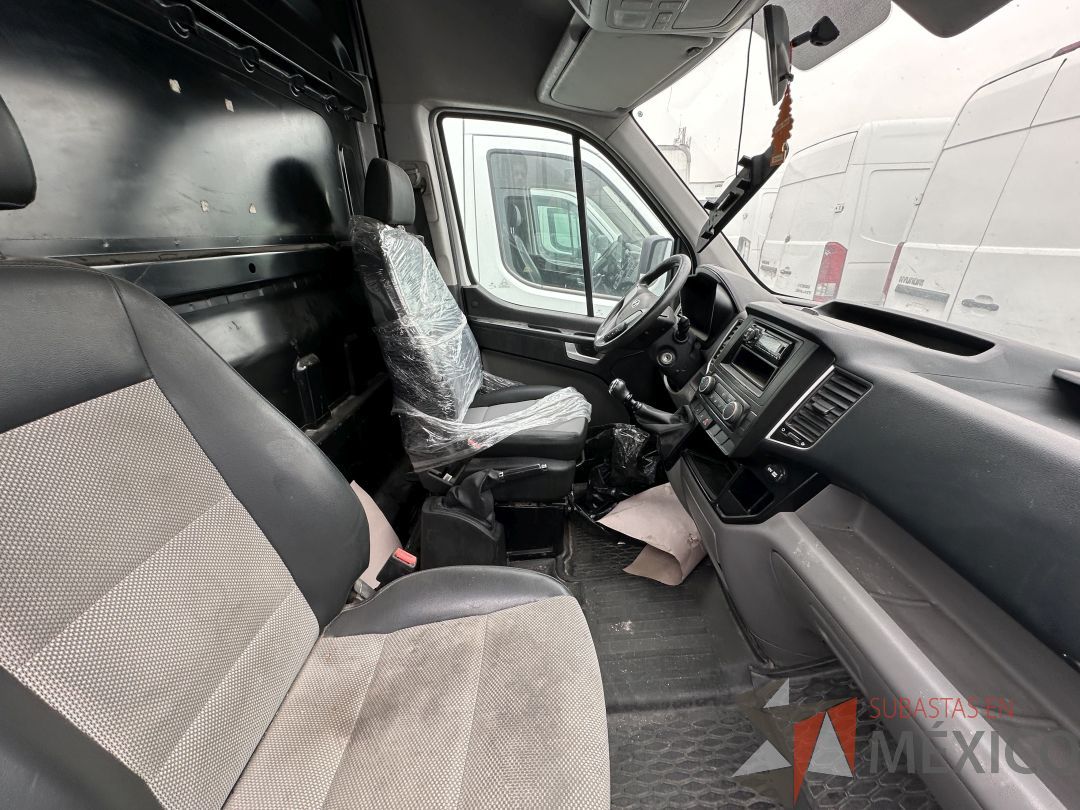 Lote 002 - Camioneta HYUNDAI H350, Año 2021, 72,756 km - Imagen 109