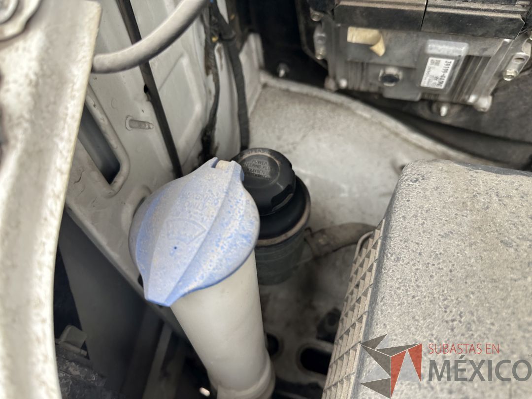 Lote 004 - Camioneta HYUNDAI H350, Año 2021, 71,840 km - Imagen 16
