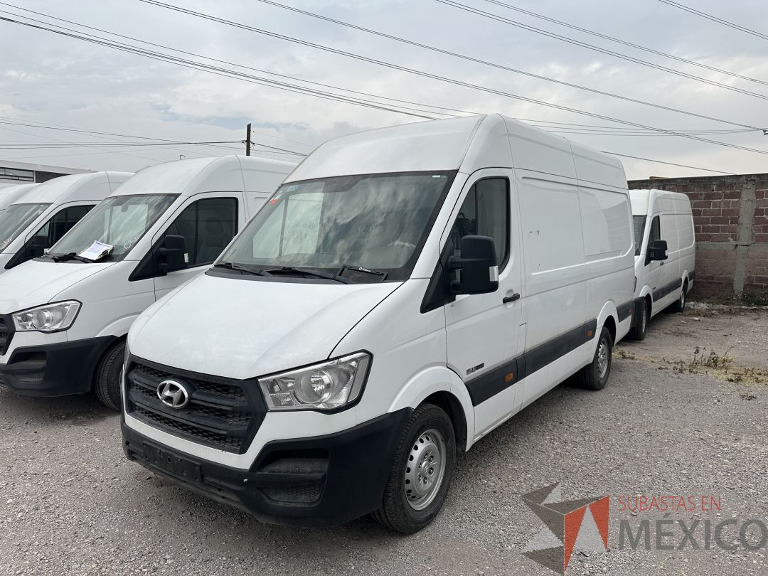 Lote 004 - Camioneta HYUNDAI H350, Año 2021, 71,840 km - Imagen 2