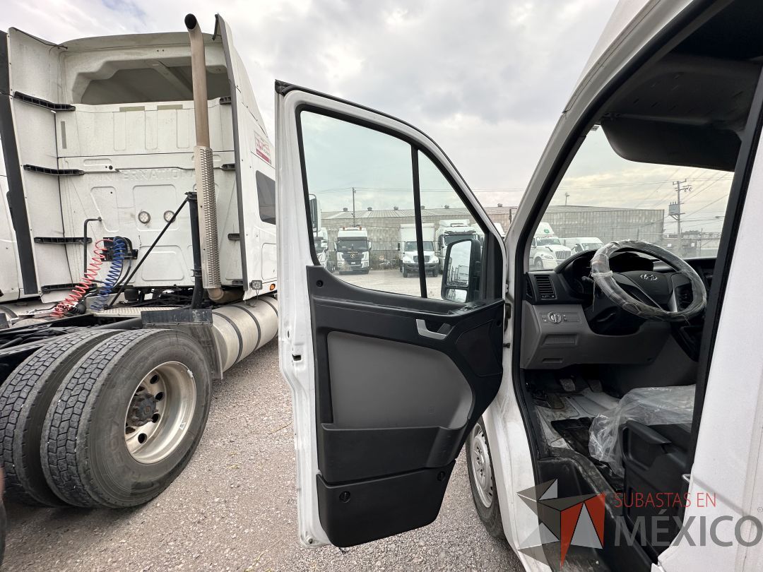 Lote 004 - Camioneta HYUNDAI H350, Año 2021, 71,840 km - Imagen 35