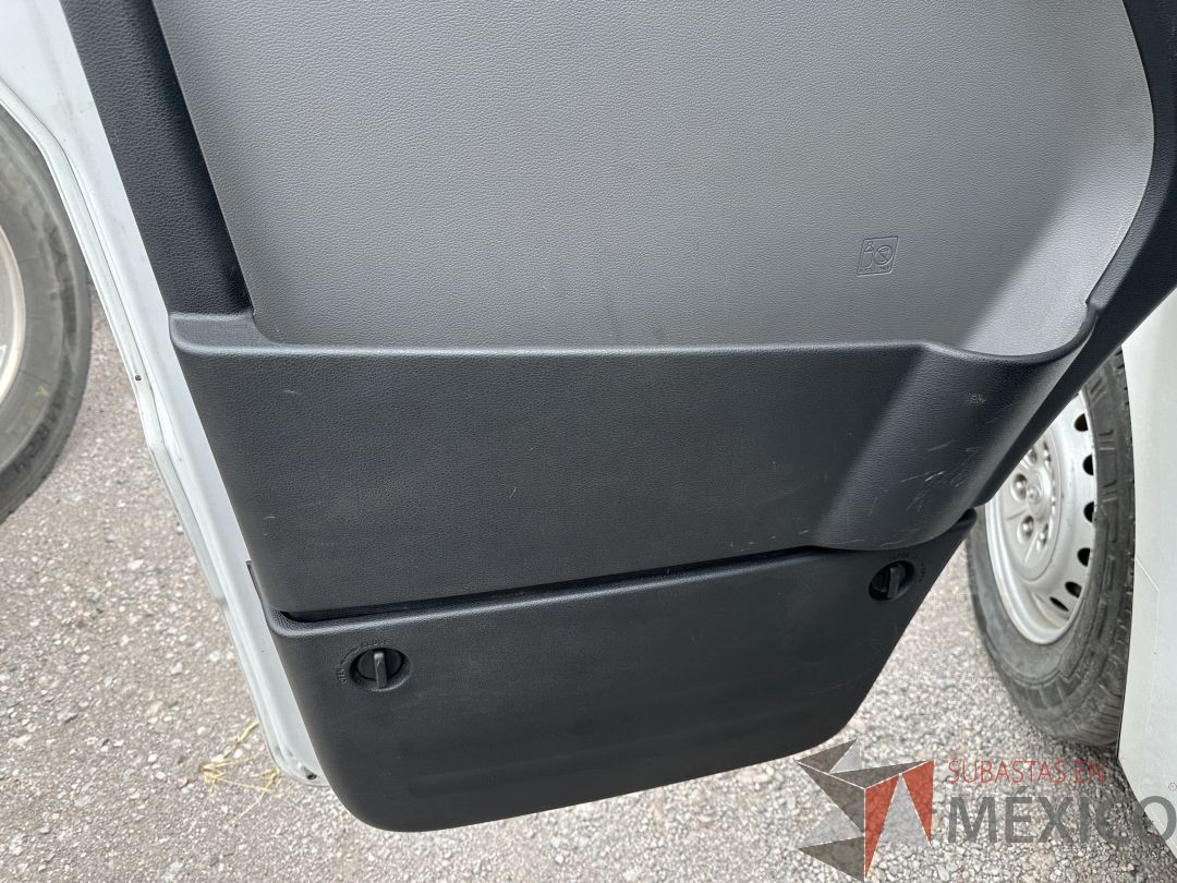 Lote 004 - Camioneta HYUNDAI H350, Año 2021, 71,840 km - Imagen 36