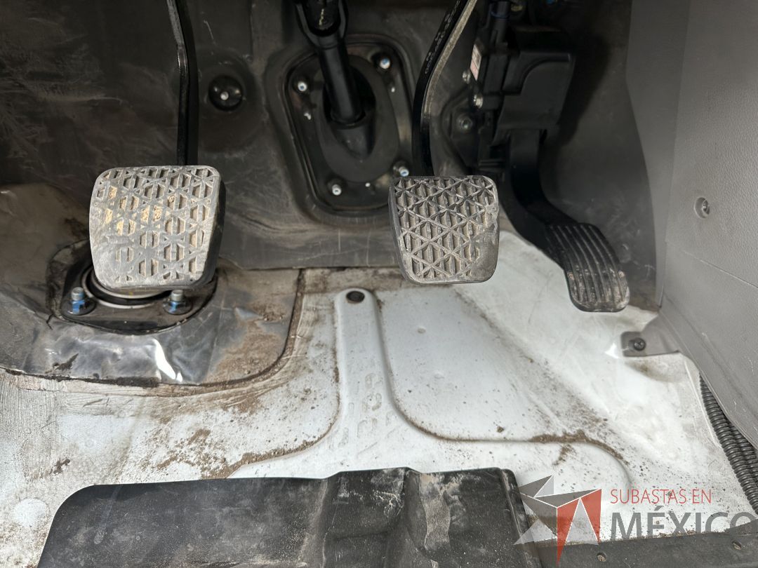 Lote 004 - Camioneta HYUNDAI H350, Año 2021, 71,840 km - Imagen 47
