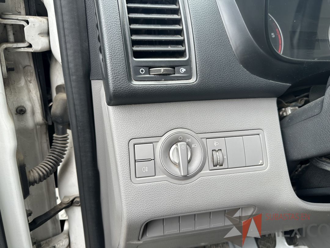 Lote 004 - Camioneta HYUNDAI H350, Año 2021, 71,840 km - Imagen 50