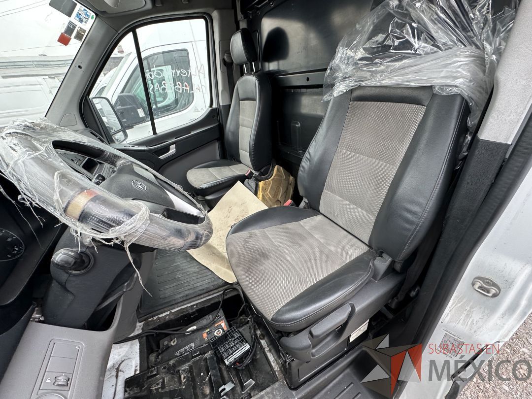 Lote 004 - Camioneta HYUNDAI H350, Año 2021, 71,840 km - Imagen 52
