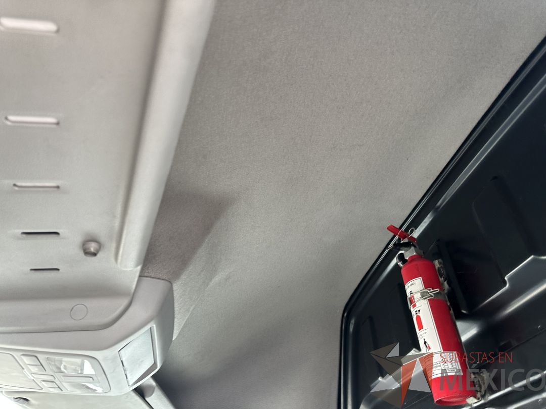 Lote 004 - Camioneta HYUNDAI H350, Año 2021, 71,840 km - Imagen 57