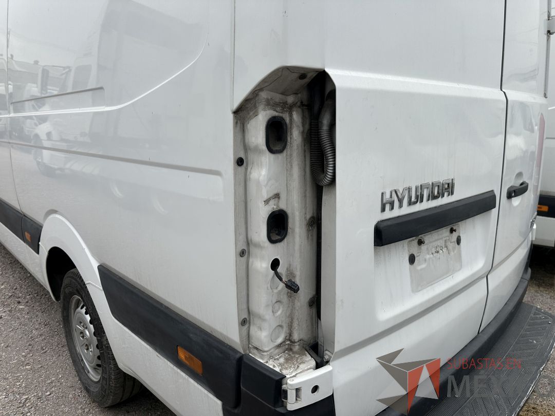 Lote 004 - Camioneta HYUNDAI H350, Año 2021, 71,840 km - Imagen 71