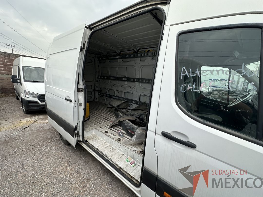 Lote 004 - Camioneta HYUNDAI H350, Año 2021, 71,840 km - Imagen 78