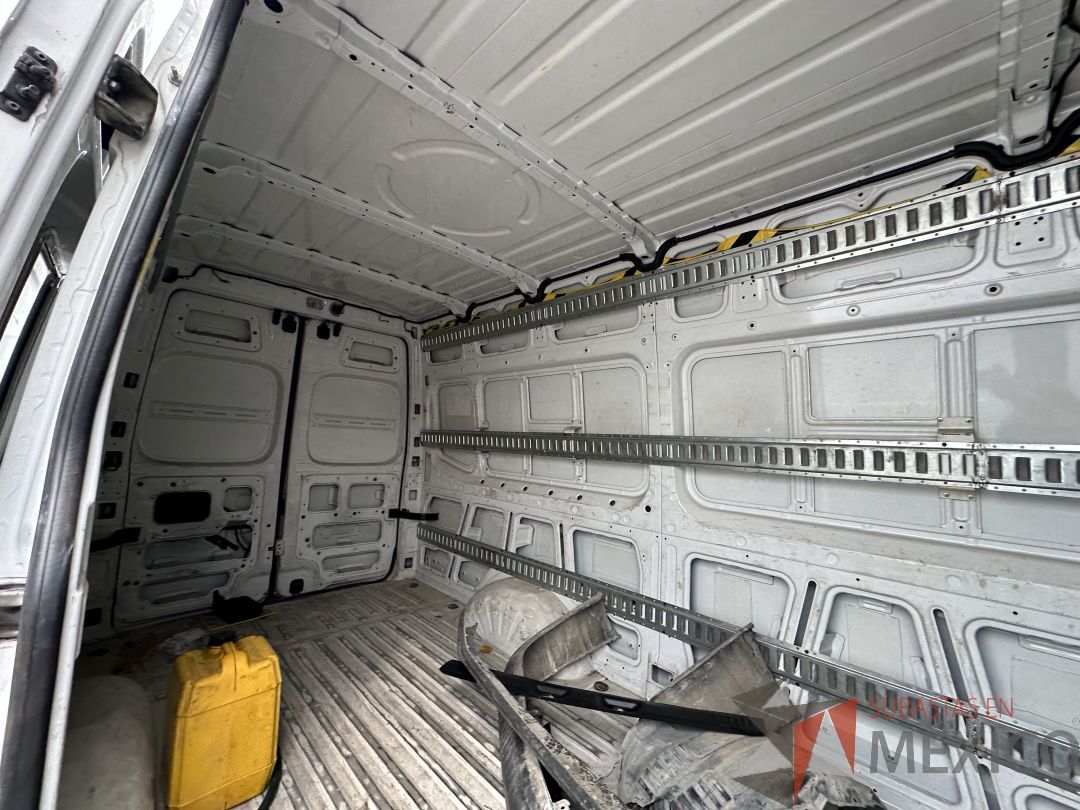 Lote 004 - Camioneta HYUNDAI H350, Año 2021, 71,840 km - Imagen 79