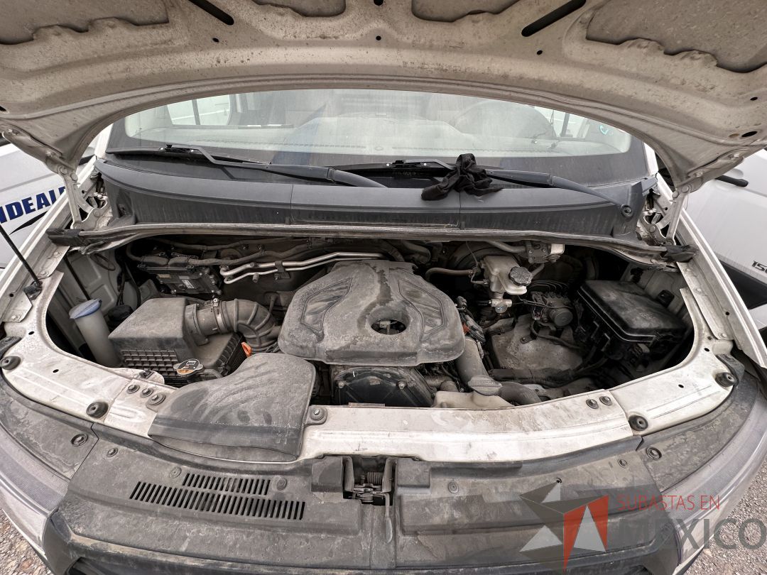 Lote 001 - Camioneta HYUNDAI H350, Año 2021, 451,912 km - Imagen 14