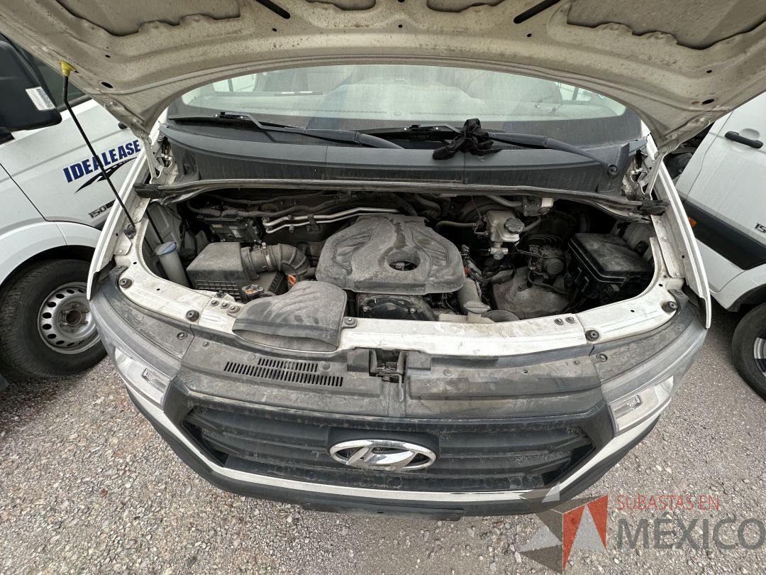 Lote 001 - Camioneta HYUNDAI H350, Año 2021, 451,912 km - Imagen 15