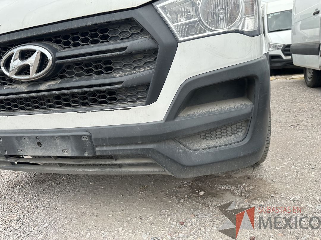 Lote 001 - Camioneta HYUNDAI H350, Año 2021, 451,912 km - Imagen 20