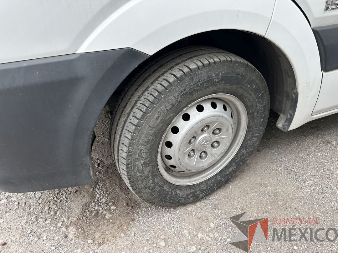 Lote 001 - Camioneta HYUNDAI H350, Año 2021, 451,912 km - Imagen 24