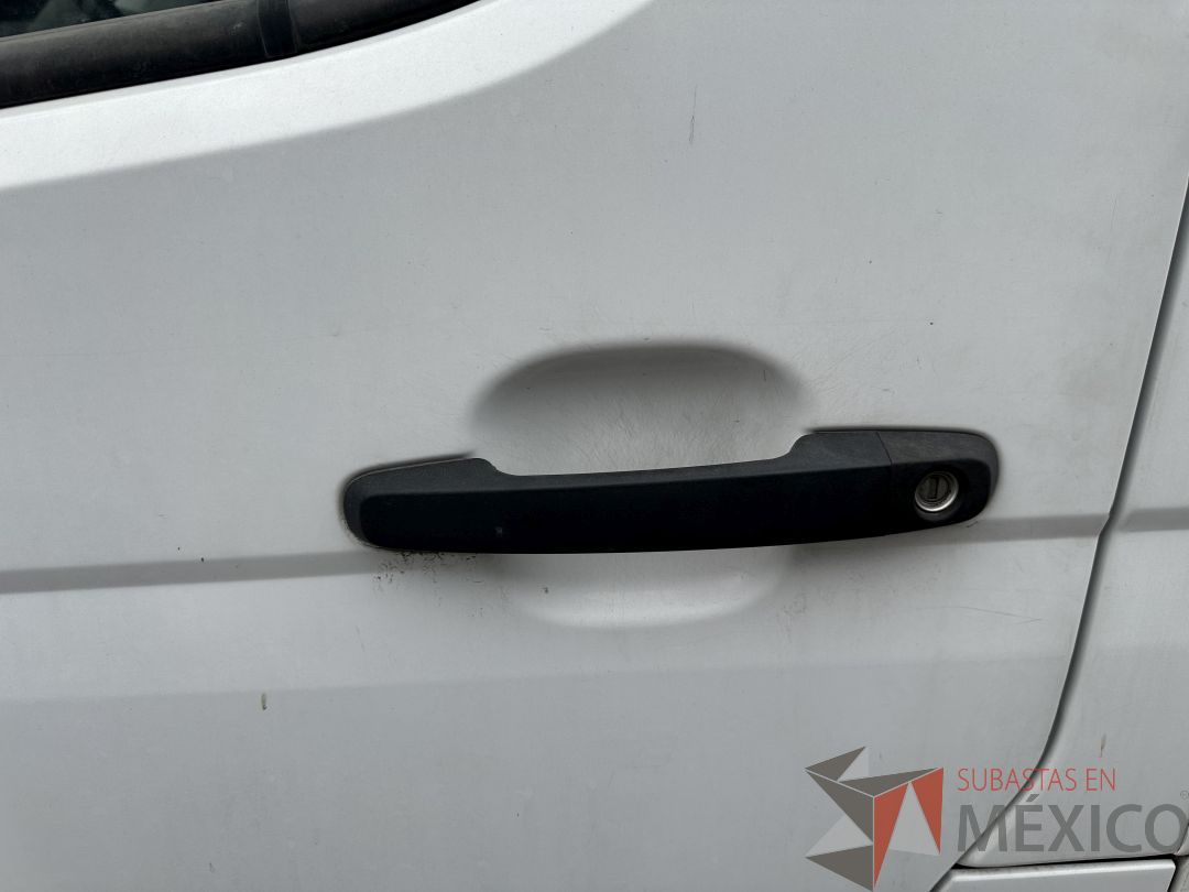 Lote 001 - Camioneta HYUNDAI H350, Año 2021, 451,912 km - Imagen 30