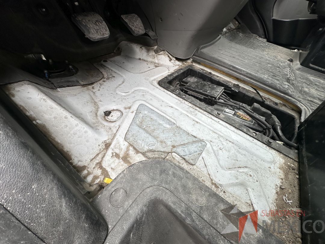 Lote 001 - Camioneta HYUNDAI H350, Año 2021, 451,912 km - Imagen 40