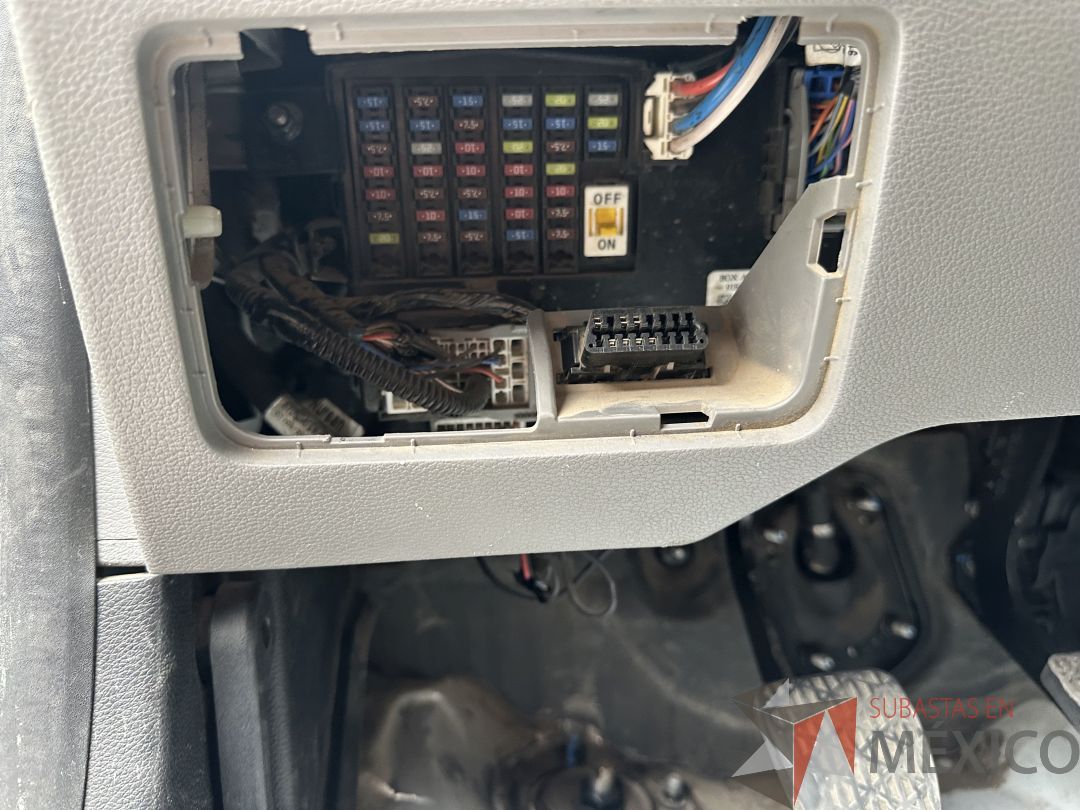 Lote 001 - Camioneta HYUNDAI H350, Año 2021, 451,912 km - Imagen 44