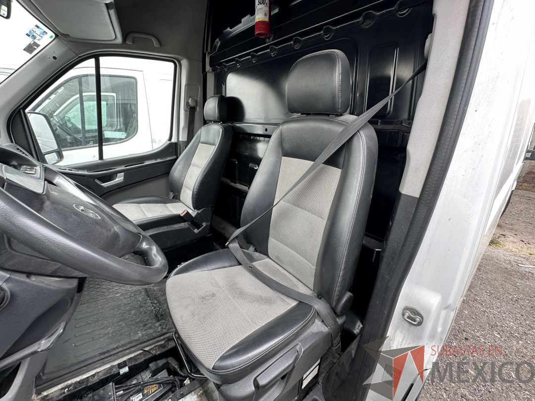 Lote 001 - Camioneta HYUNDAI H350, Año 2021, 451,912 km - Imagen 48
