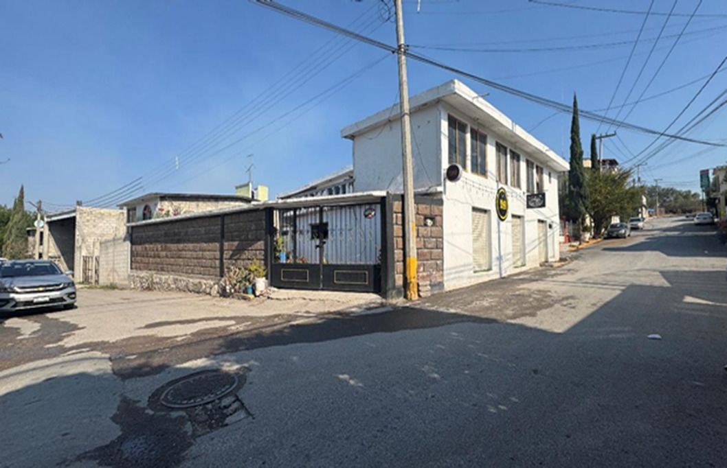 Lote 003 - Casa Habitación de 2 niveles con locales comerciales de 302.34 m2 ubicada en Cda. Insurgentes no. 43, esq. Calle Independencia, la 1a Sección del poblado de Progreso, Municipio de Atotonilco de Tula, Hidalgo. C.P 42987 - Imagen 2