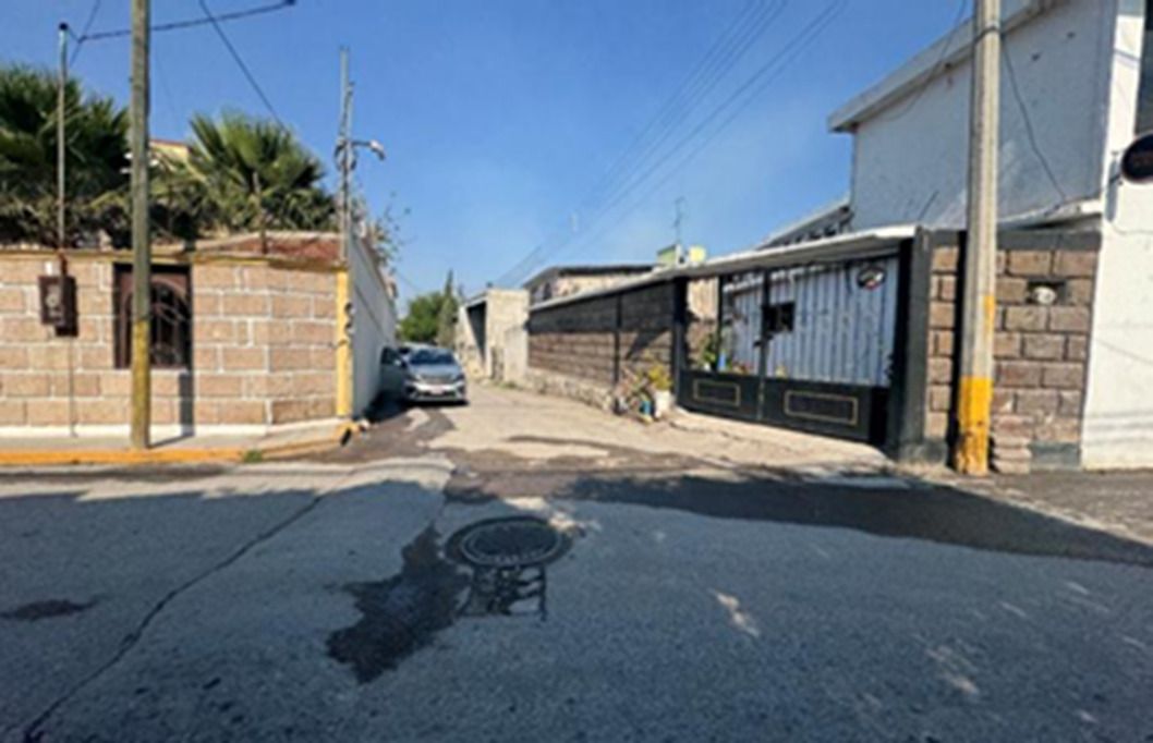 Lote 003 - Casa Habitación de 2 niveles con locales comerciales de 302.34 m2 ubicada en Cda. Insurgentes no. 43, esq. Calle Independencia, la 1a Sección del poblado de Progreso, Municipio de Atotonilco de Tula, Hidalgo. C.P 42987 - Imagen 3