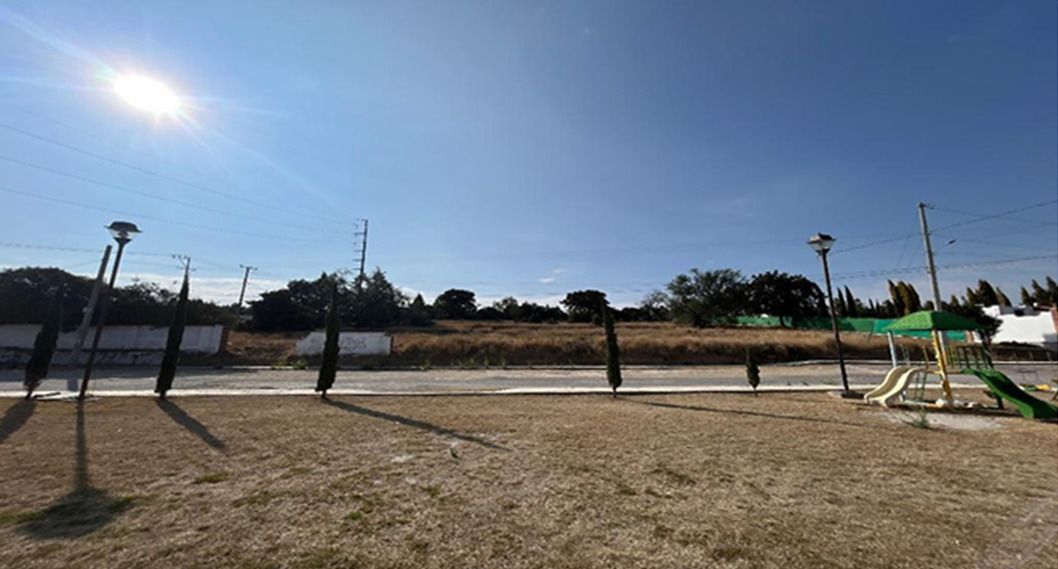 Lote 004 - Terreno Habitacional de 2,814.85 m2 ubicado Carretera Apizaco-Tlaxcala, 3a Fracción de Terreno denominado "Arorotla" Santa Maria Atlihuetzia, Municipio de Yauhquemehcan, Tlaxcala. C.P. 90459 - Imagen 2