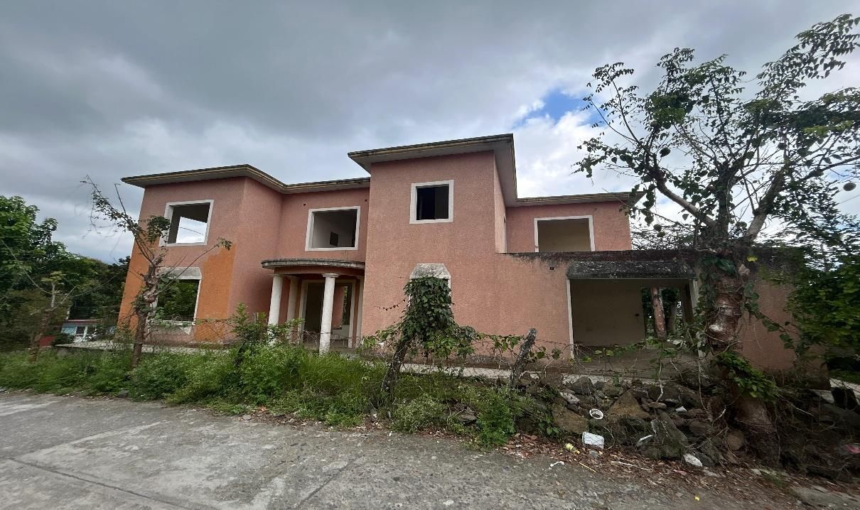Lote 007 - Casa Habitación de 729 m2 ubicada Una Fracción del Solar Urbano s/n, en la Congregacion de Cristobal Hidalgo del Municipio de Yecuatla, Veracruz, ubicado ahora en Av. 5 de Mayo y Calle 20 de Noviembre, Lote 190, Yecuatla, Veracruz, C.P. 93900
