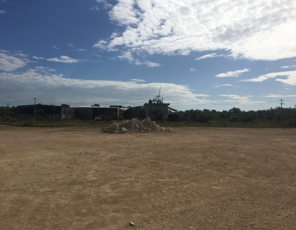 Lote 003 - Terreno industrial de 9,606.60 m2 ubicado en Fracción II, Parcela no. 229 Z2 P1/1, Ejido de Santa Elena, Carretera Federal Chetumal - Huay Pix, LT 45, Othón P. Blanco, Quintana Roo - Imagen 2