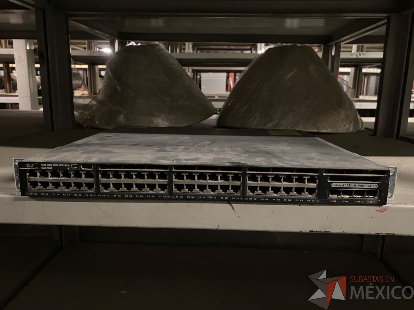 Lote 022 - 20 Switch Cisco diferentes modelos - Imagen 4