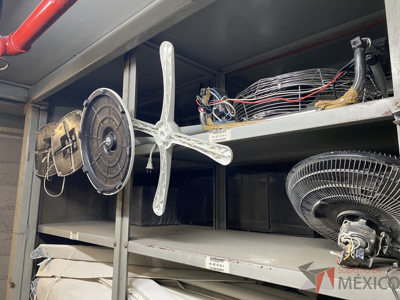 Lote 054 - 9 Ventiladores de diferentes marcas, modelos y tamaños - Imagen 5
