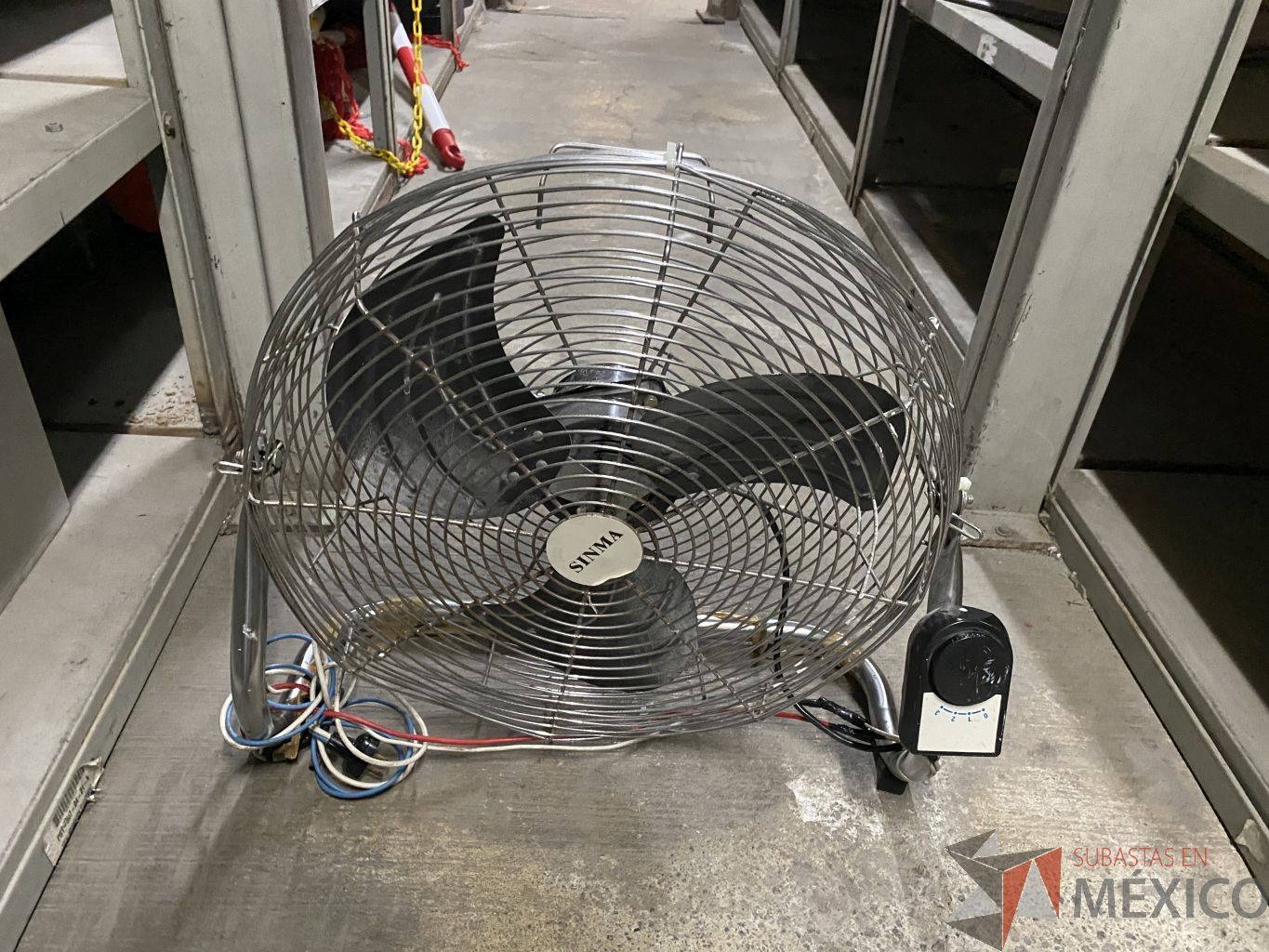 Lote 054 - 9 Ventiladores de diferentes marcas, modelos y tamaños - Imagen 7