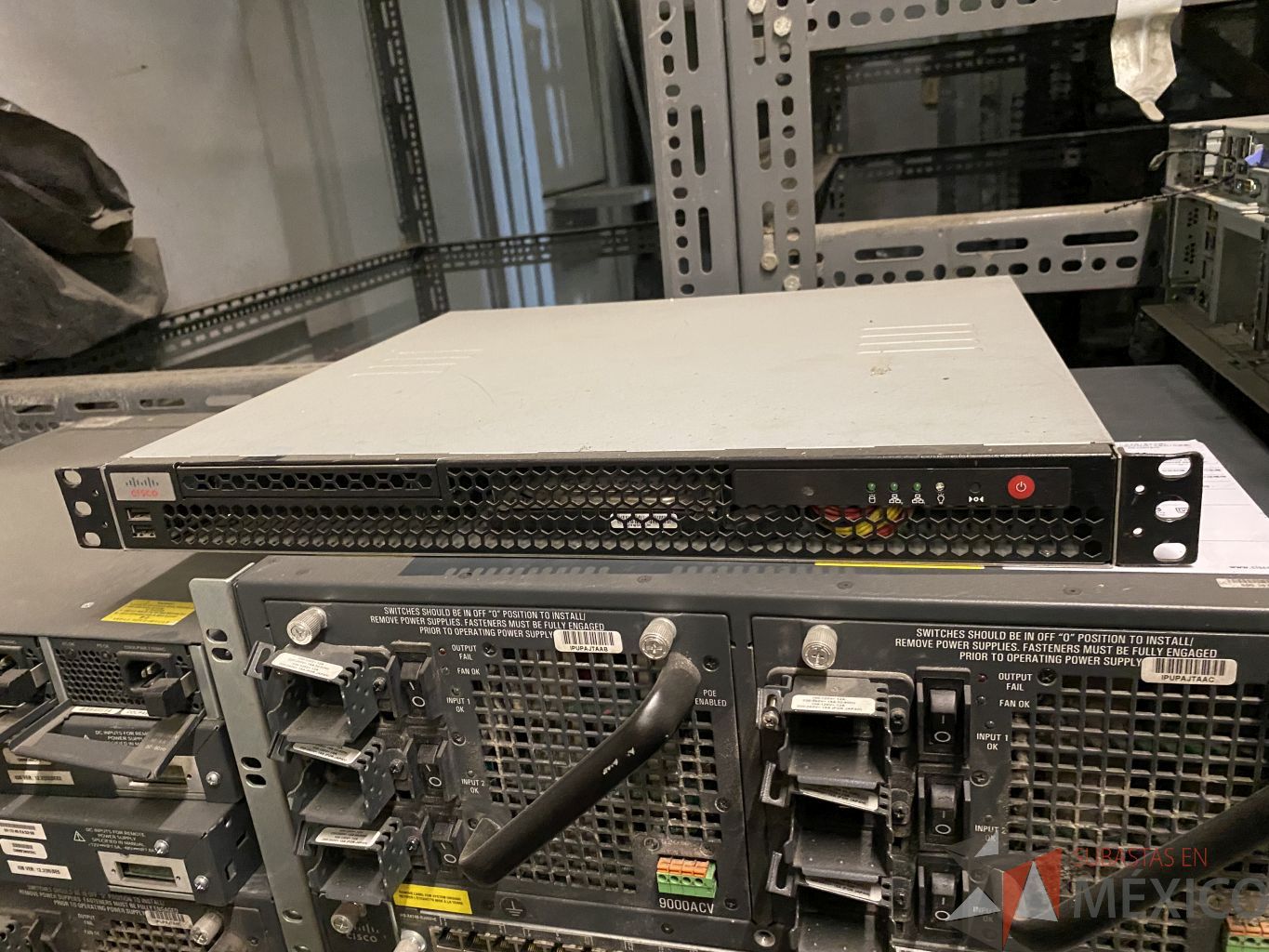 Lote 022 - 20 Switch Cisco diferentes modelos - Imagen 15