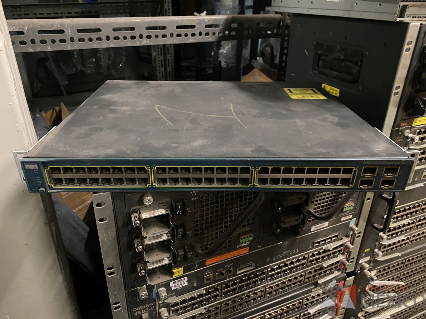 Lote 022 - 20 Switch Cisco diferentes modelos - Imagen 18