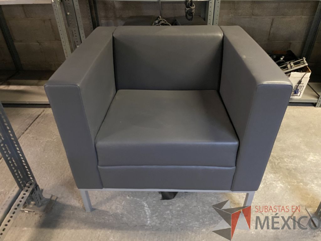Lote 001 - 64 Sillones de 1 plaza, 4 sillones de 2 plazas y 1 sillón de 3 plazas - Imagen 5