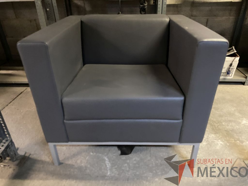 Lote 001 - 64 Sillones de 1 plaza, 4 sillones de 2 plazas y 1 sillón de 3 plazas - Imagen 6