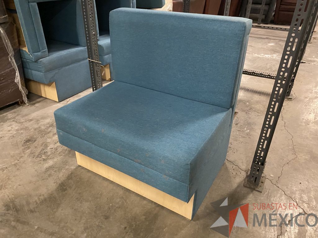 Lote 001 - 64 Sillones de 1 plaza, 4 sillones de 2 plazas y 1 sillón de 3 plazas - Imagen 11