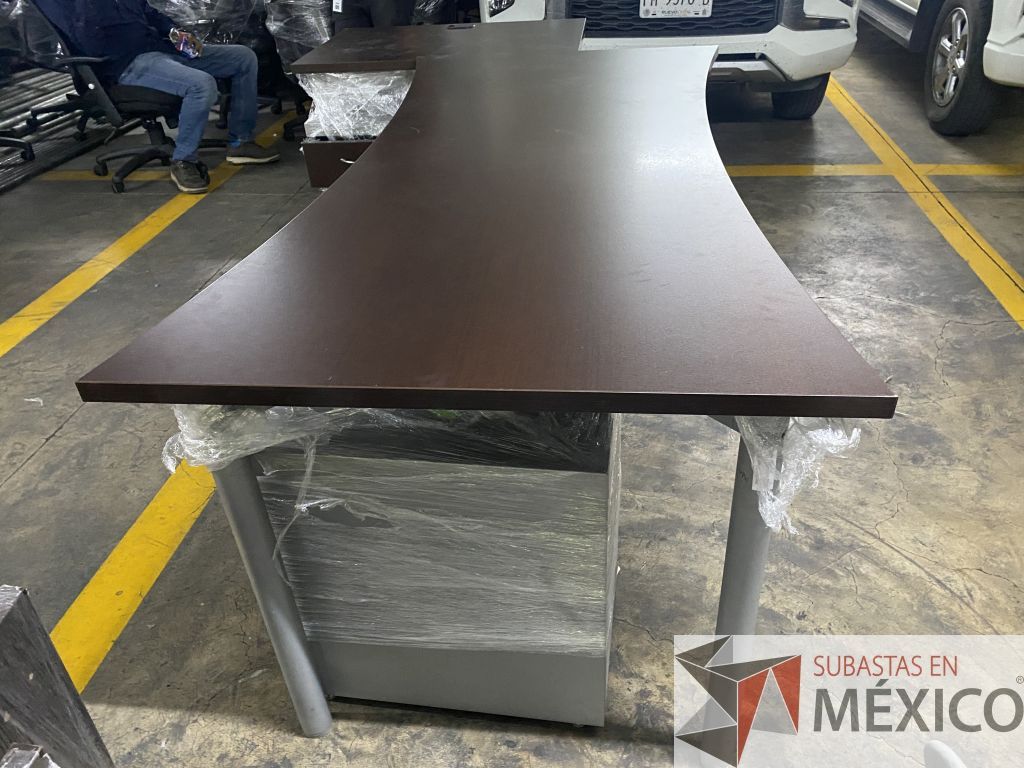 Lote 013 - Lote grupal de Mobiliario (Oficina, Escritorio, Gabinete y Salas de Juntas) - Imagen 45