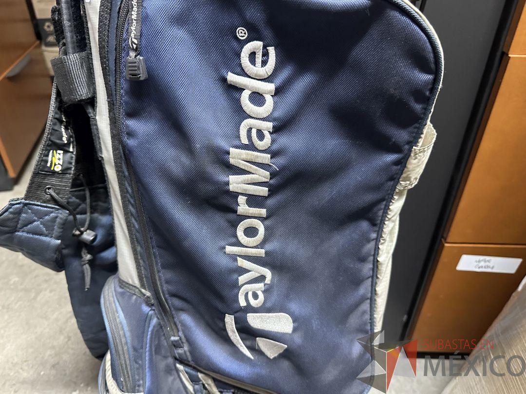 Lote 018 - Mochila para palos de golf con 17 palos - Imagen 15