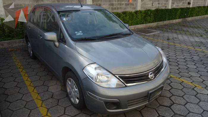 Lote 002 - Nissan TIIDA 2013 Sense T/M 1.8